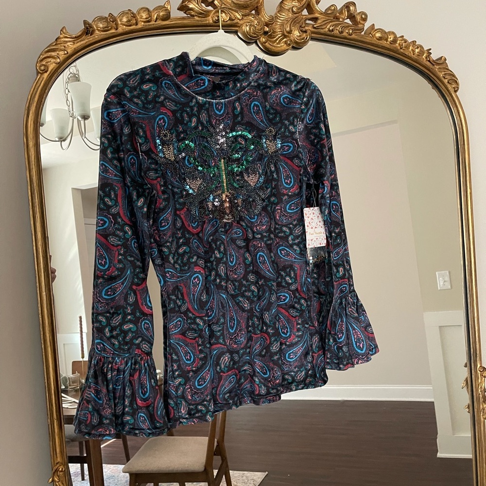 Free people blouse! ❤️